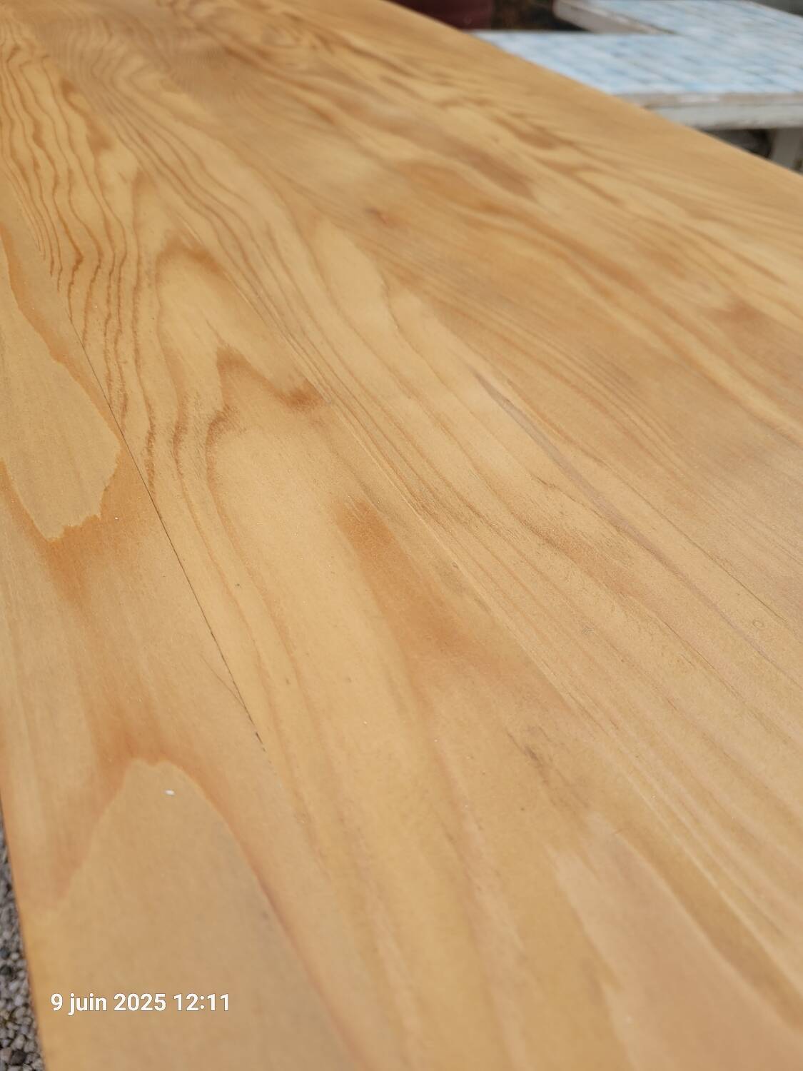 Buffet en bois patiné blanc