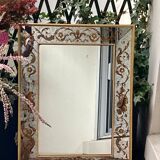 Miroir ancien à parecloses et verre églomisé style 18ème