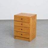 Commode en pin, les Arcs 1800, France