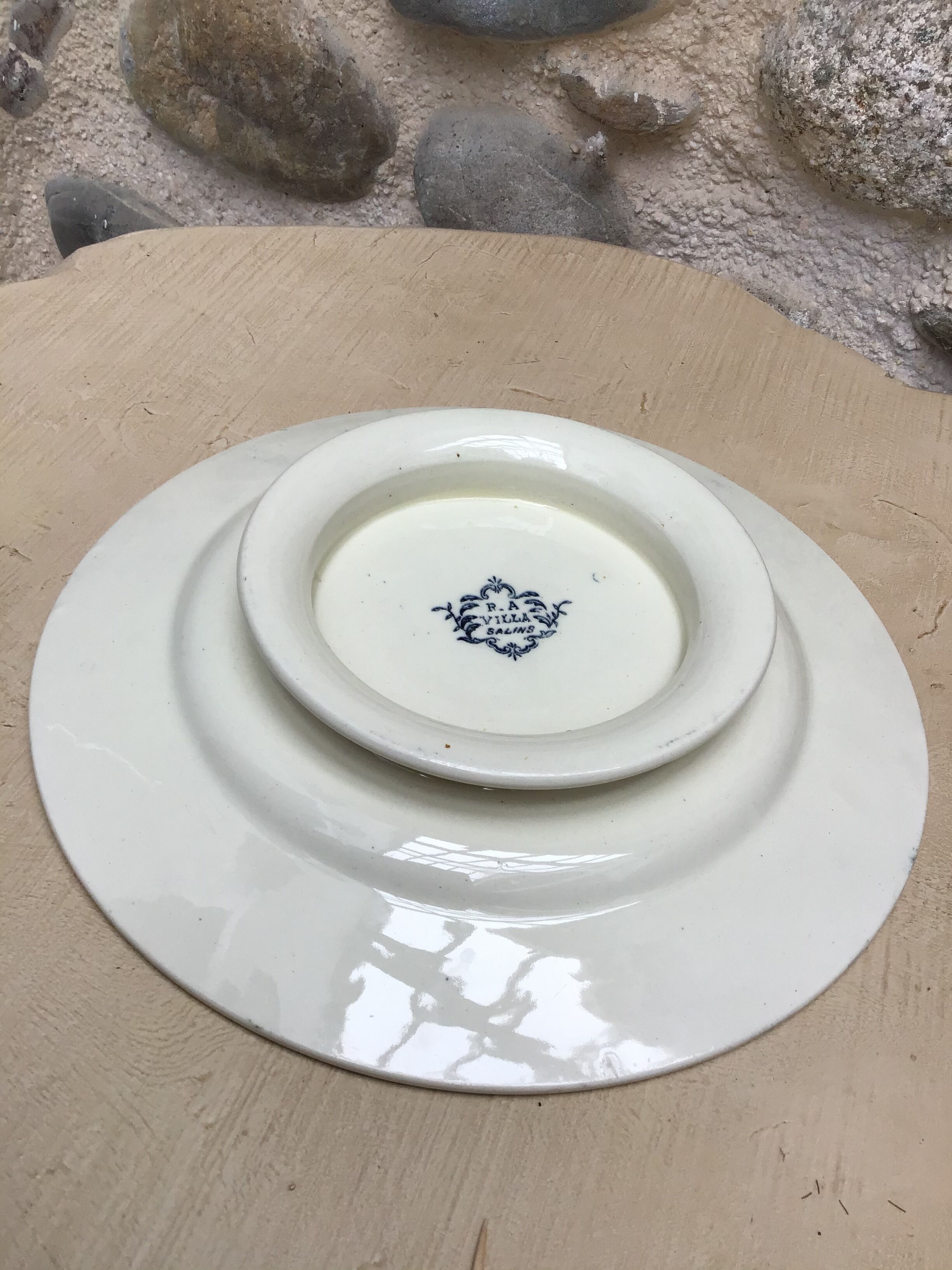 Cake dish