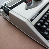 Machine à écrire Silver Reed SR12