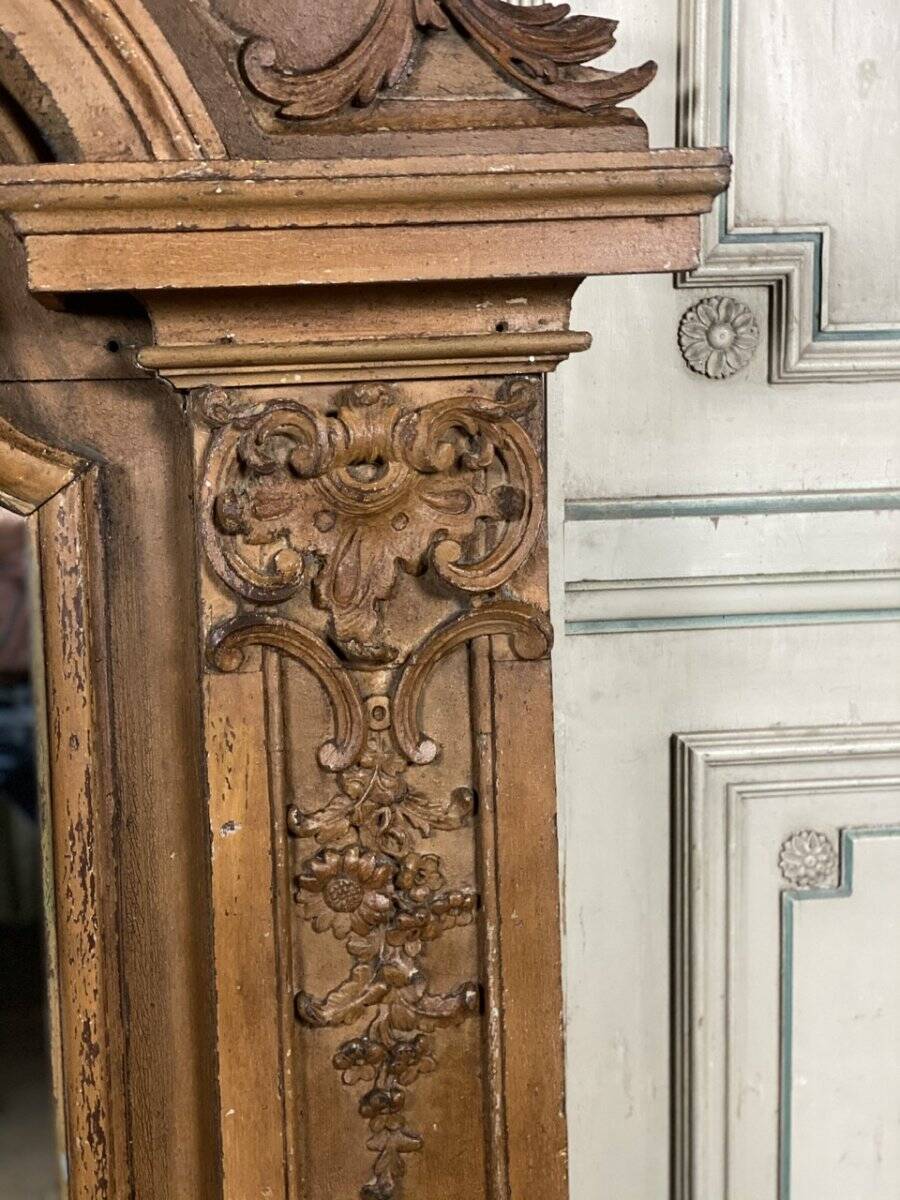 Painted carved wooden mirror, 18th century