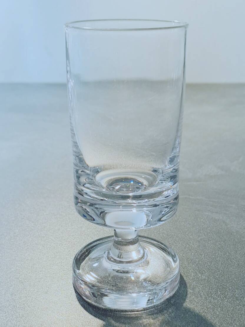 Set of 5 Cristal D'Arques wine glasses, New Line model
