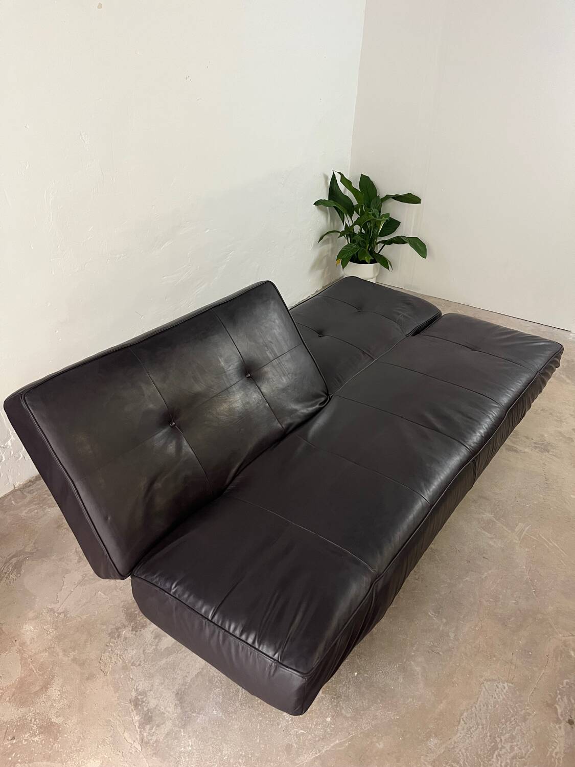 Smala leather sofa, Cinna, Design Pascal Mourgue