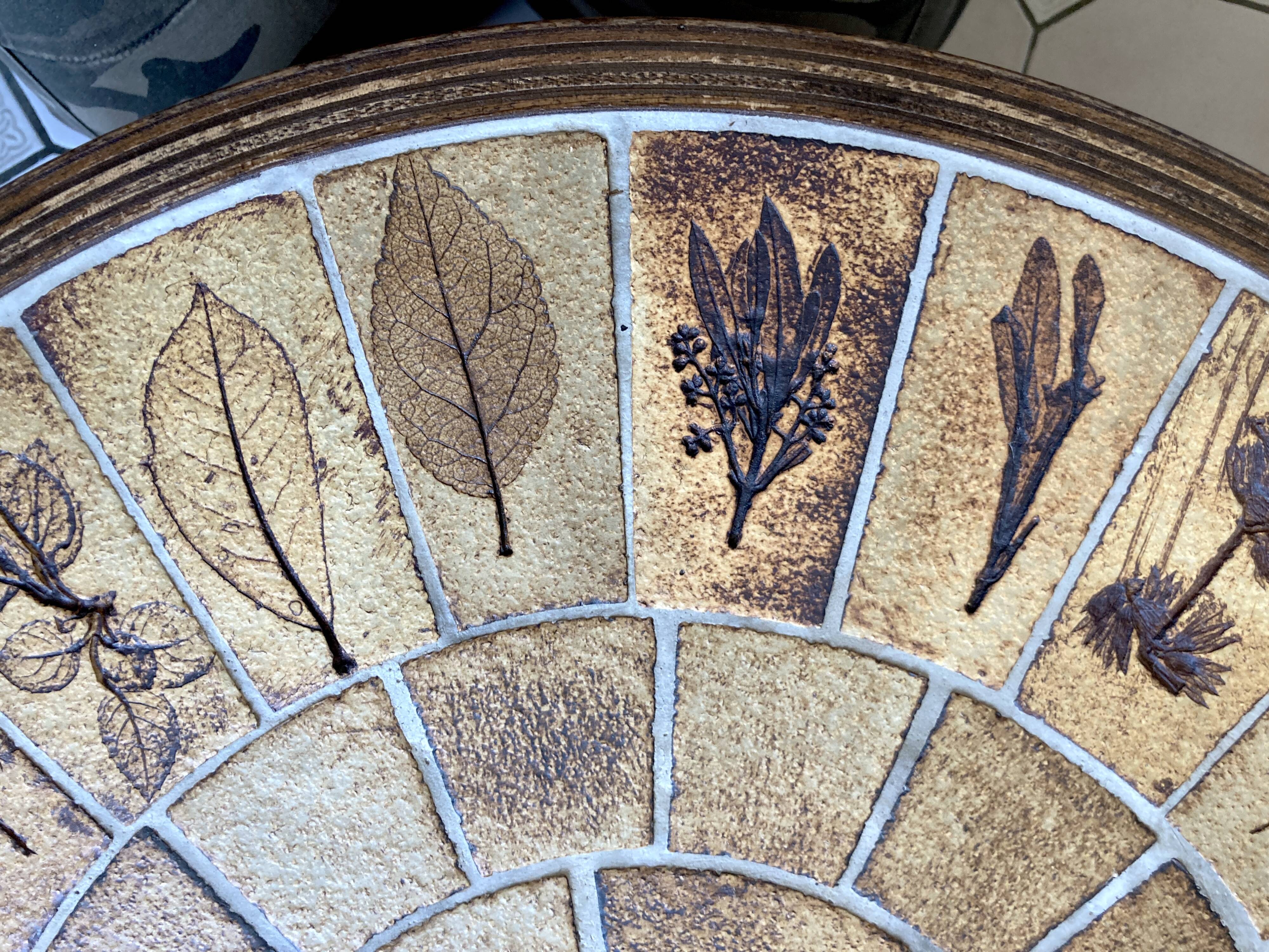 Round herbarium coffee table - Roger Capron