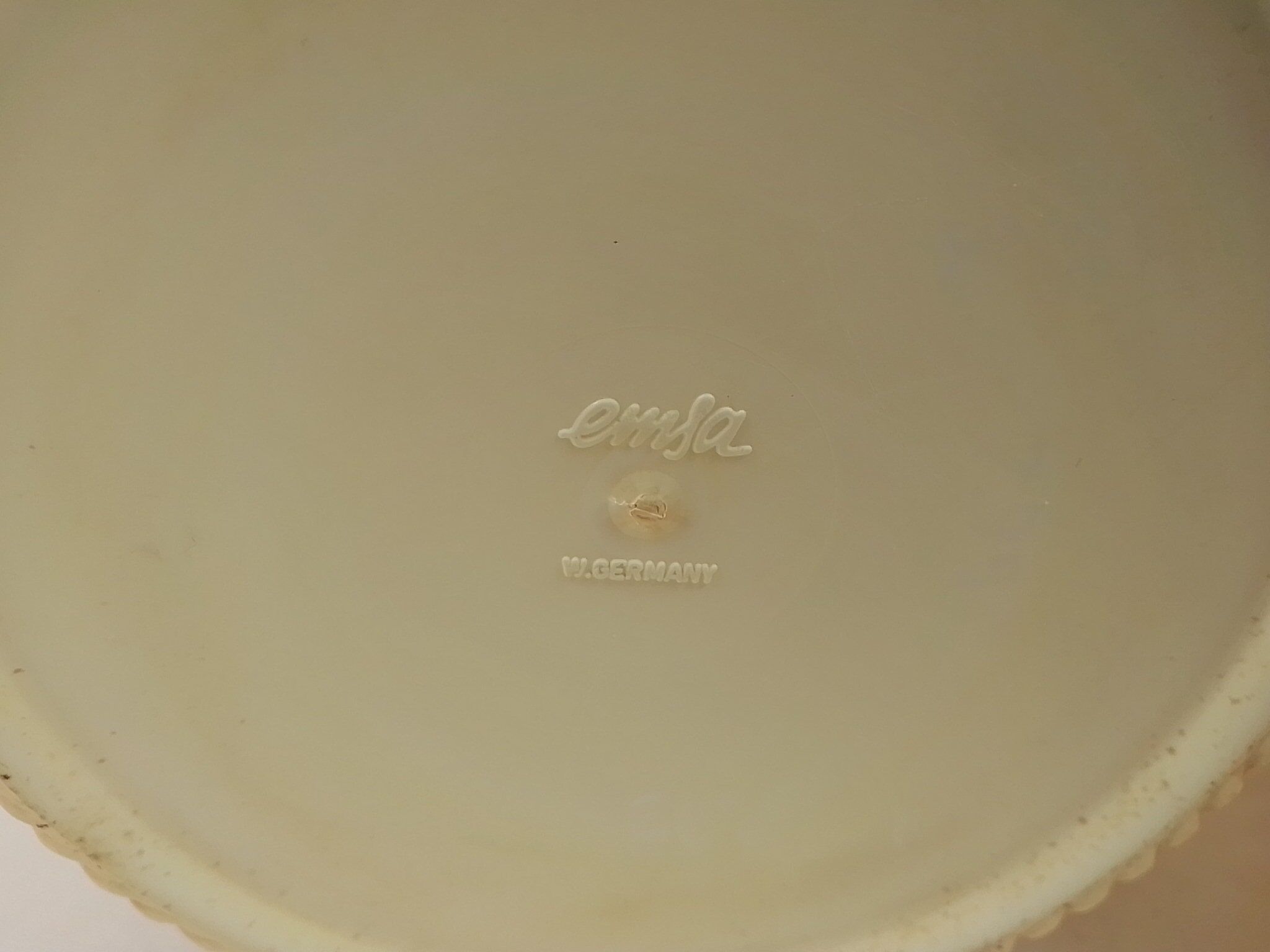 Lot of 2 vintage pot-cover