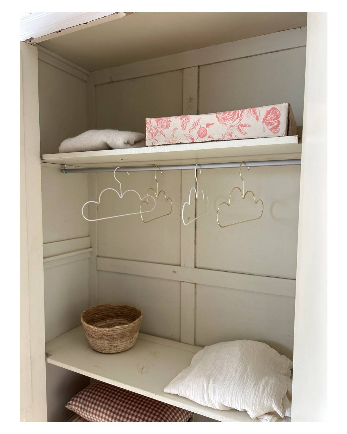 Armoire parisienne