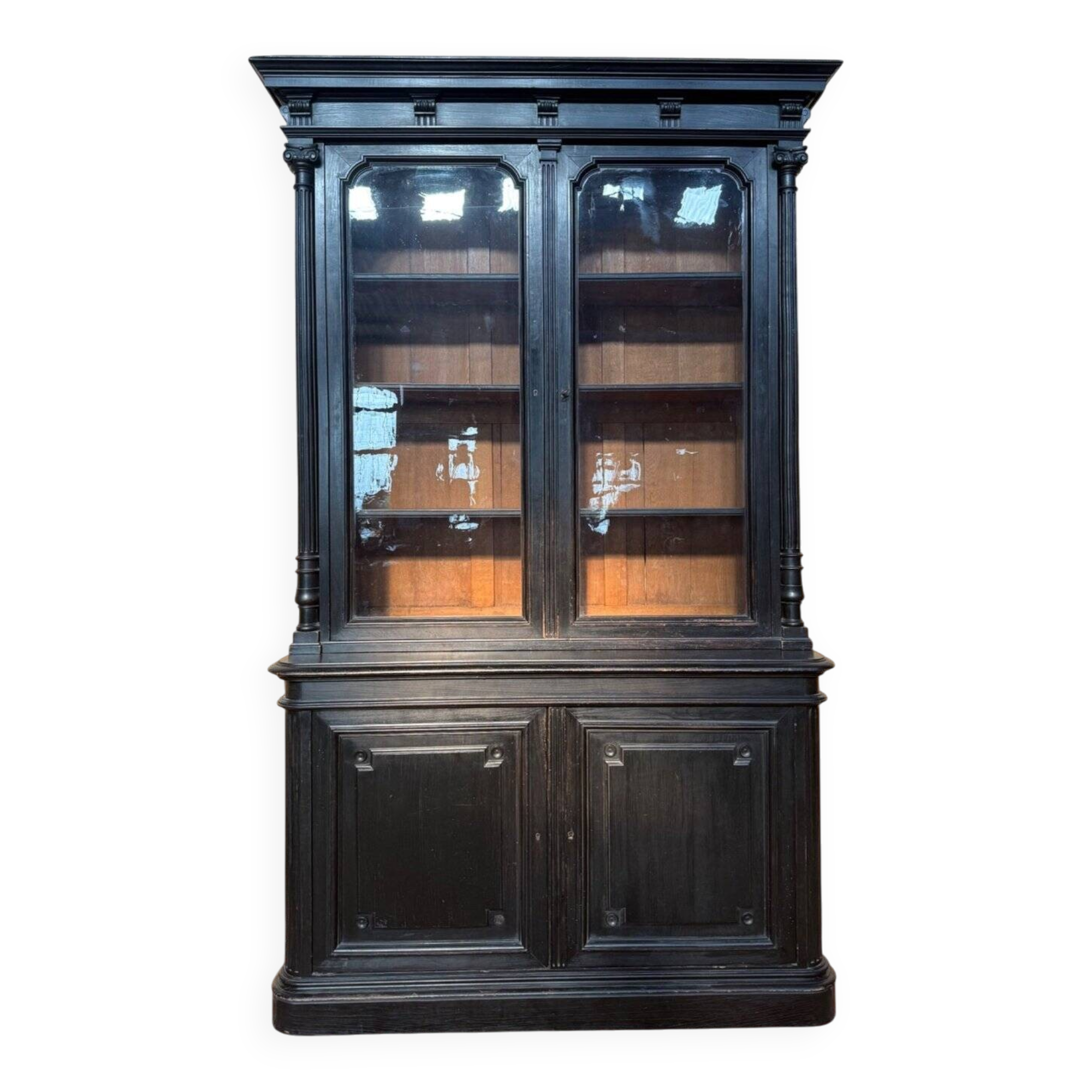 Buffet deux corps vitré – Époque Napoléon III – Bois ébonisé – XIXe siècle