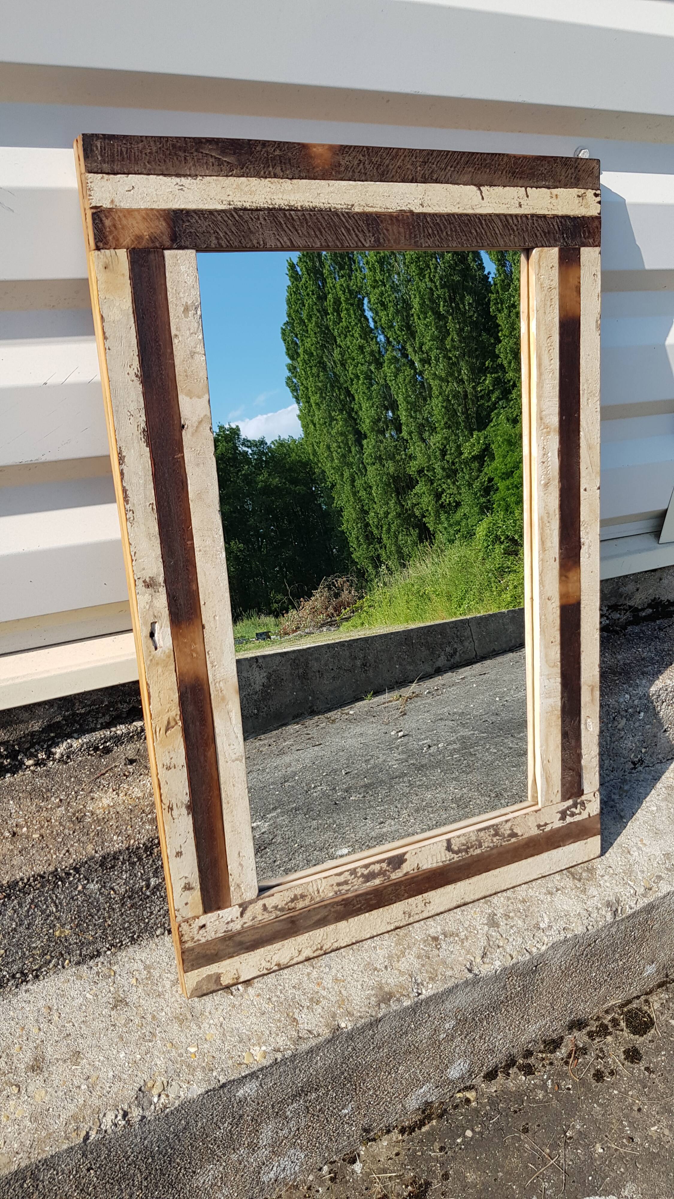Rectangular mirror in polychrome wood
