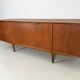Buffet vintage par McIntosh, design de T. Robertson des années 1960.
