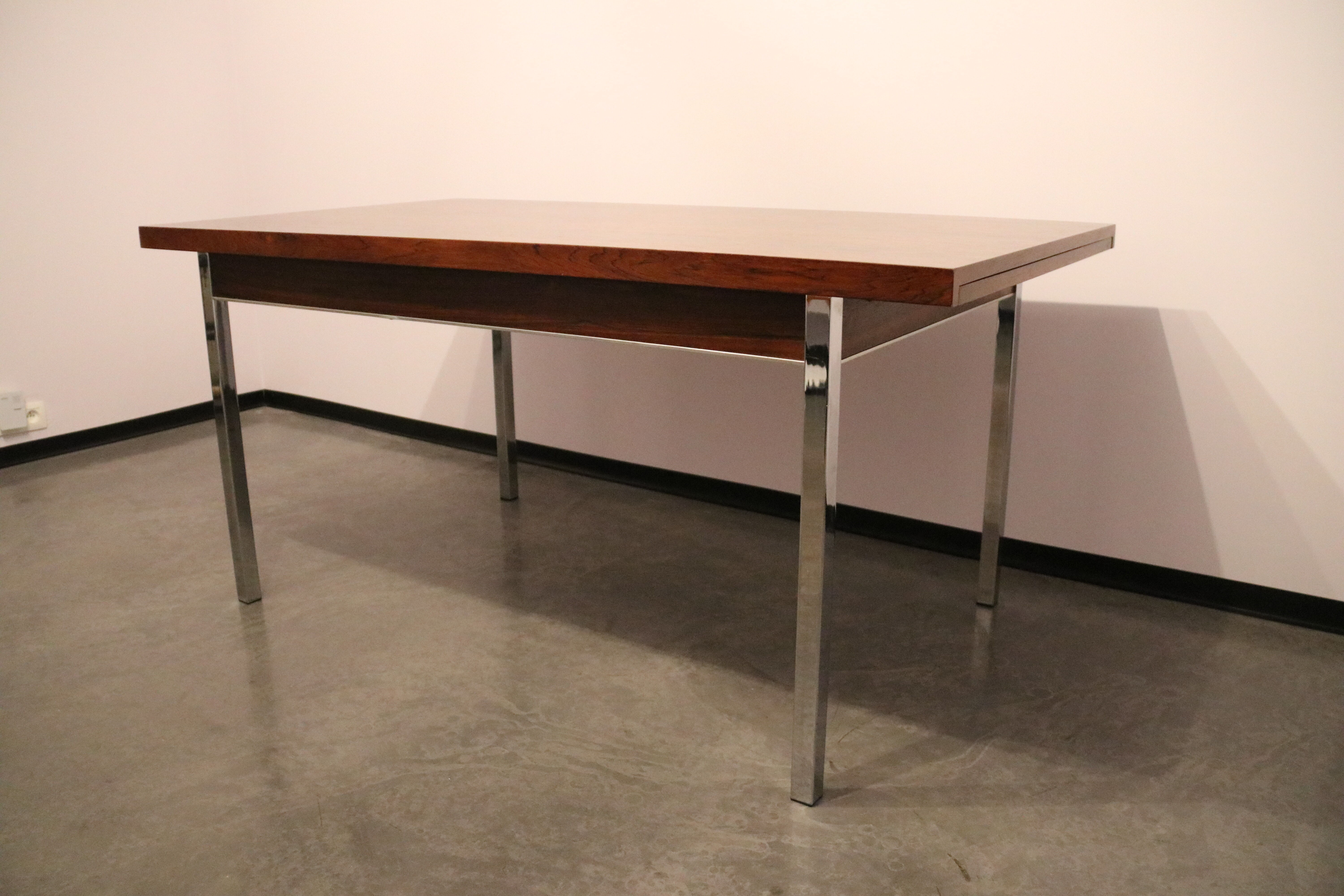 Table à manger extensible en bois de rose par Alfred Hendrickx, Belgique années 1950