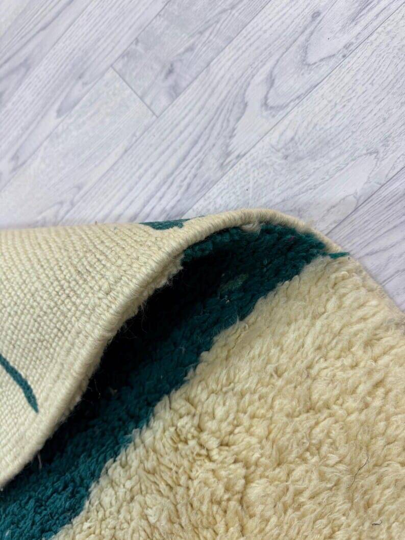 Traditional handmade wool rug size 100 x 200 cm