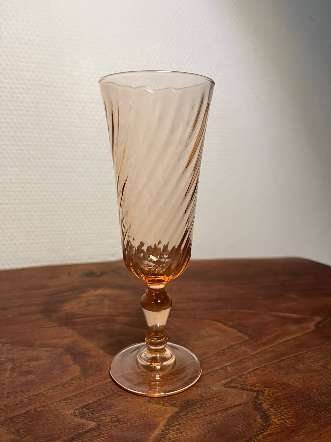 Rosaline champagne flute