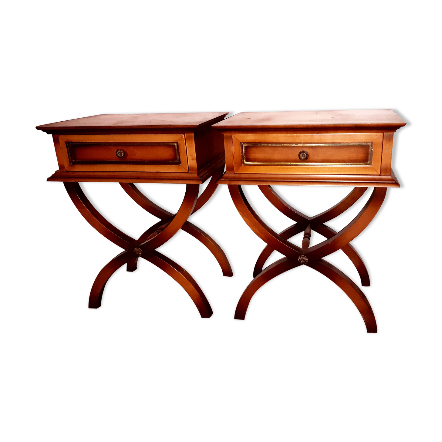 Paire de tables de chevet style empire pieds croisé