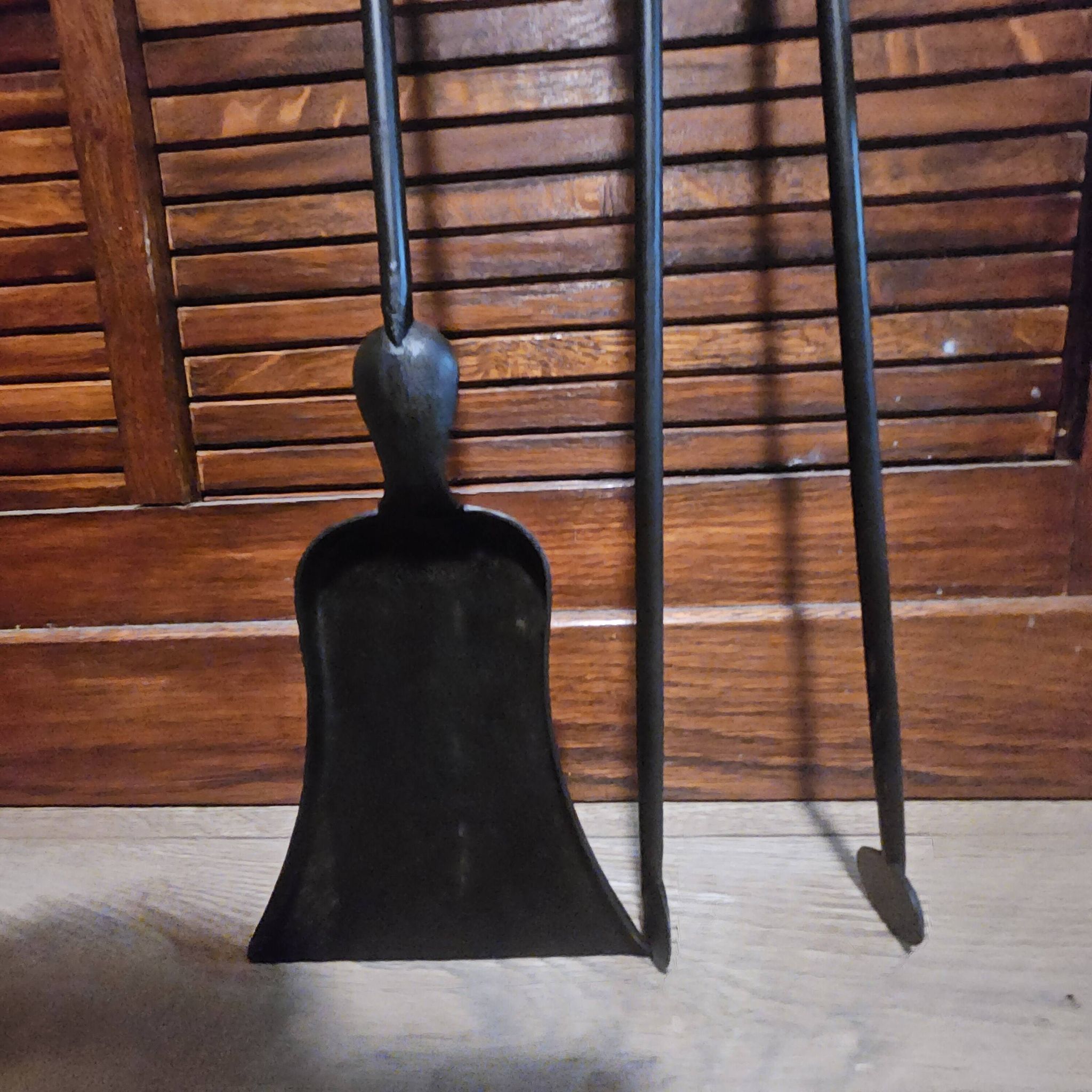 Fireplace poker set