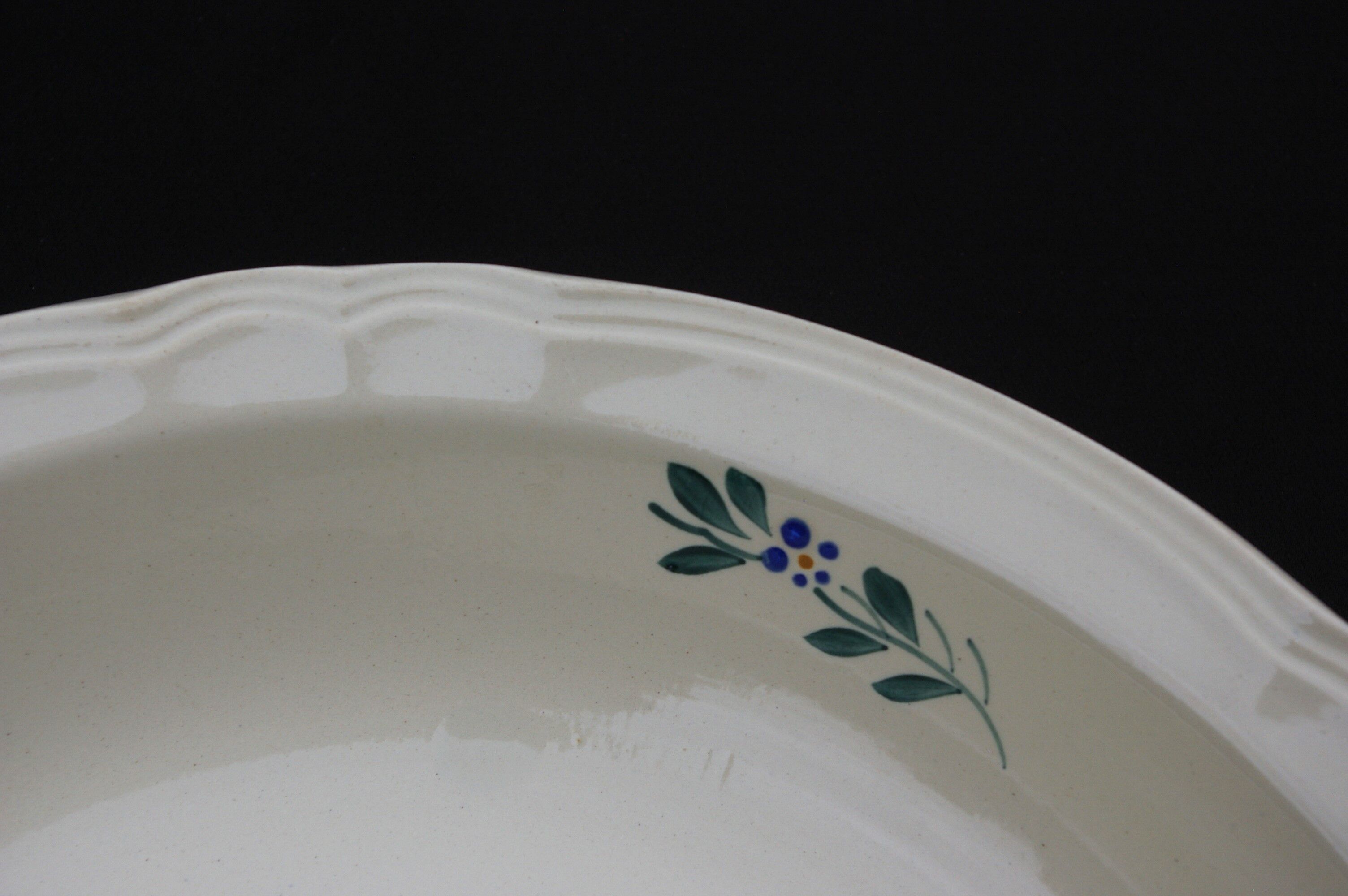 Large hollow earthenware dish by Digoin Sarreguemines model Yann