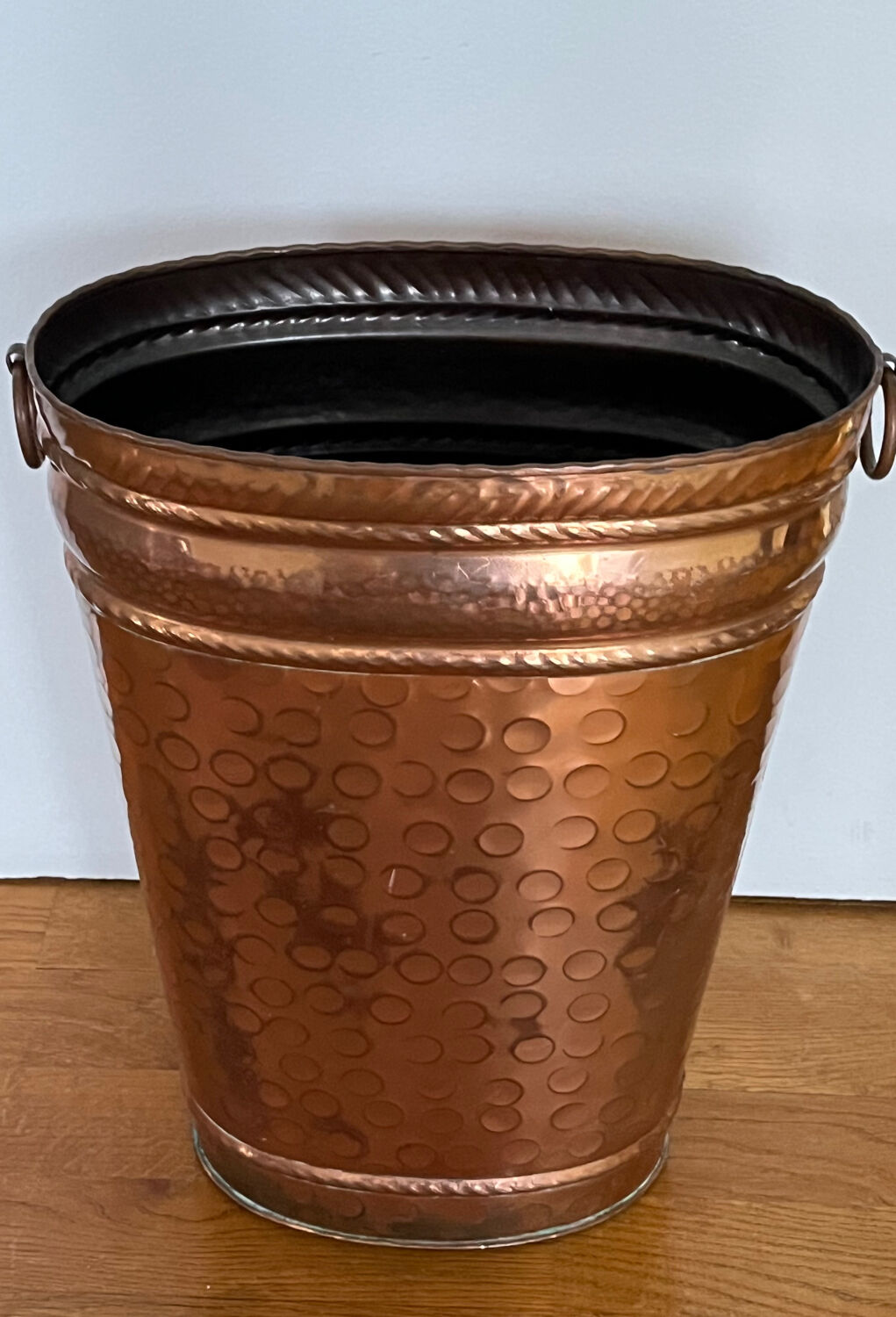 Copper umbrella holder