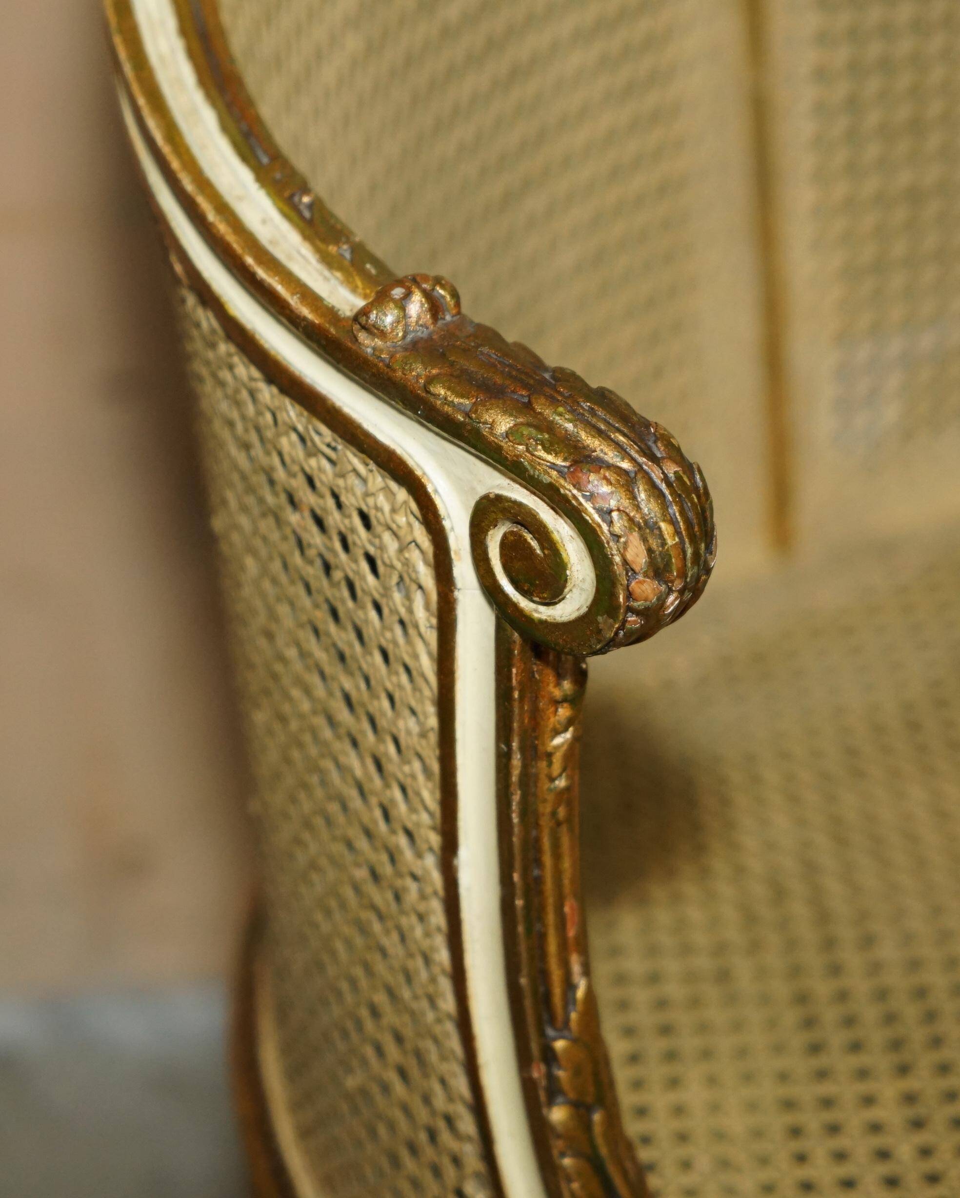 Louis XVI Bergère canapé in gilded wood with double caning
