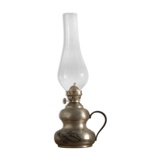 Kerosene lamp