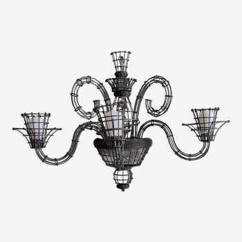 Chandelier mural en fils de fer