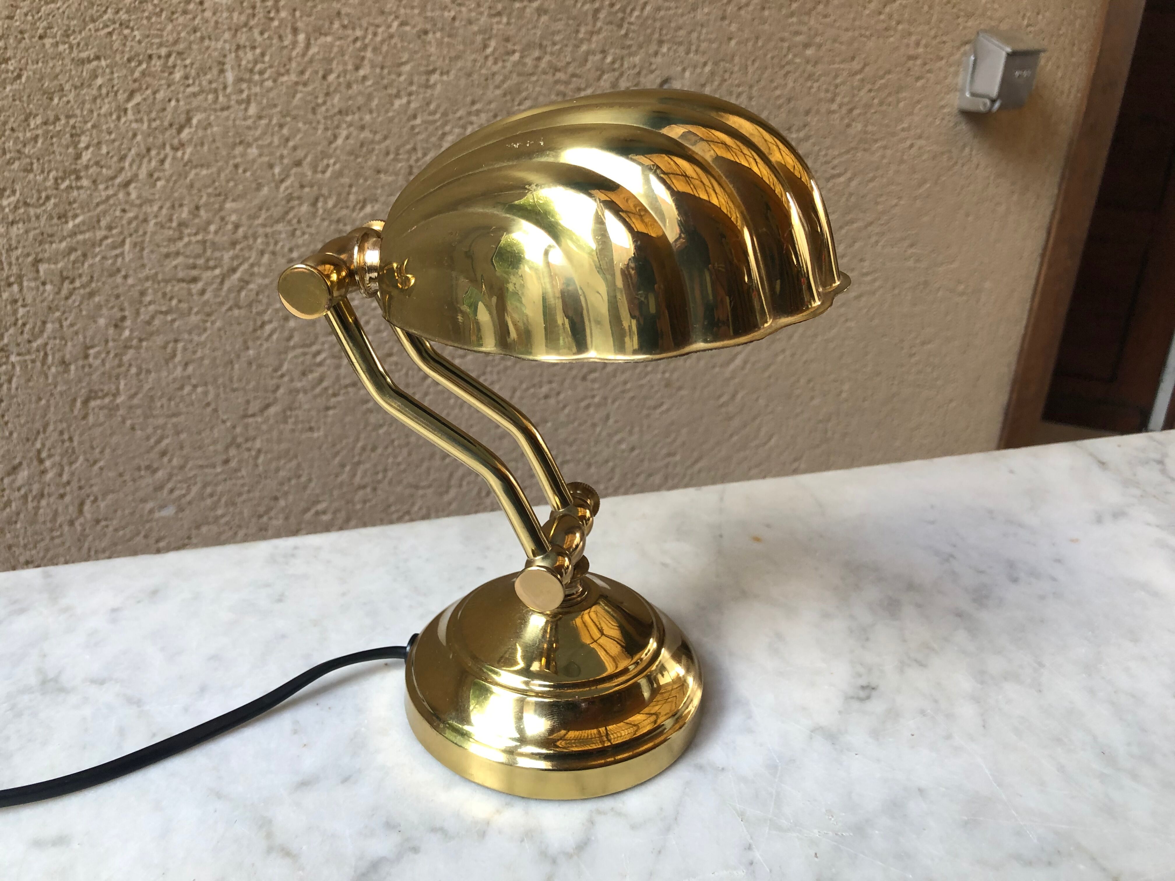 Vintage shell bedside lamp design 80 brass solid