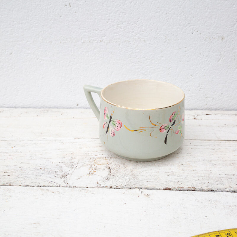 tea cup digoin decoration flowers and butterflies golden border