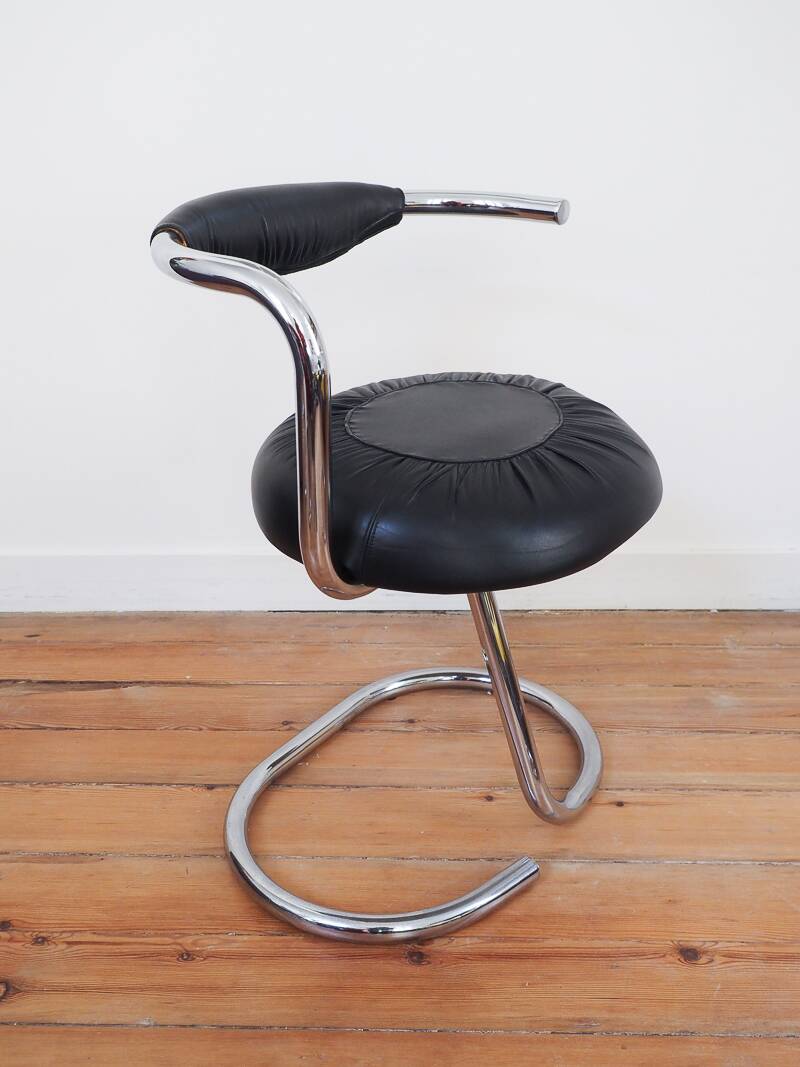 4 vintage Cobra chairs by Giotto Stoppino – Genuine leather and chrome steel