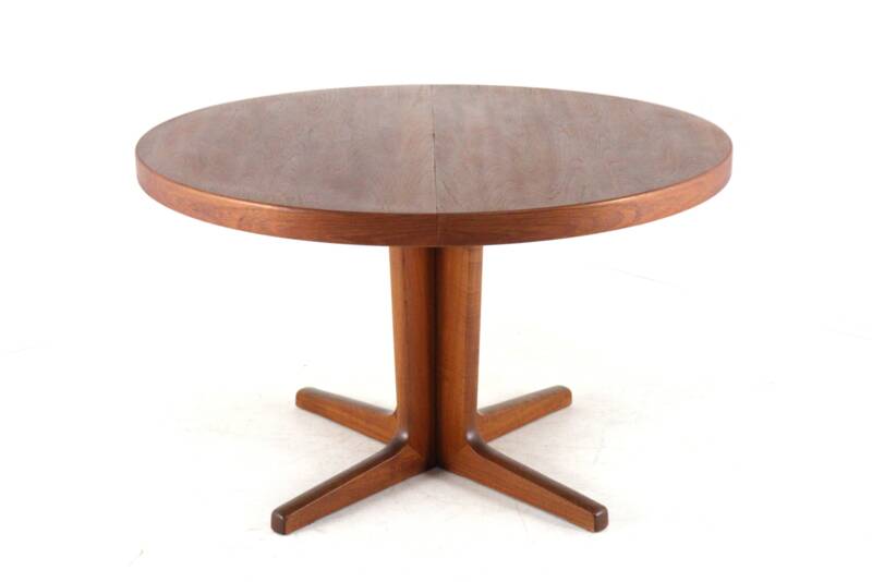 Danish round 1x extendable dining table 'Outrup' - teak