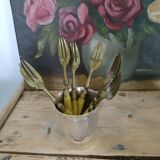 Dessert forks
