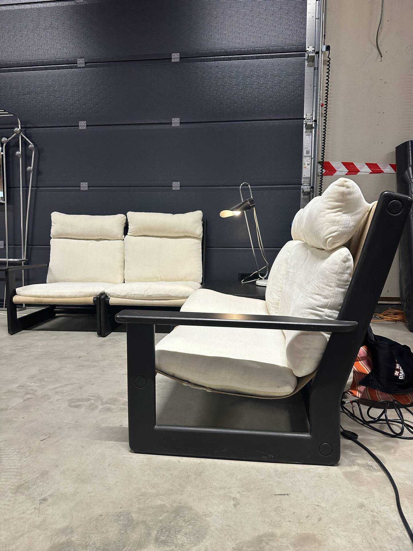 Modular brutalist living room set – 4 armchairs + table / Germany 1970