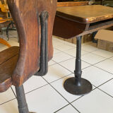 Bureau d’écolier avec encrier métal