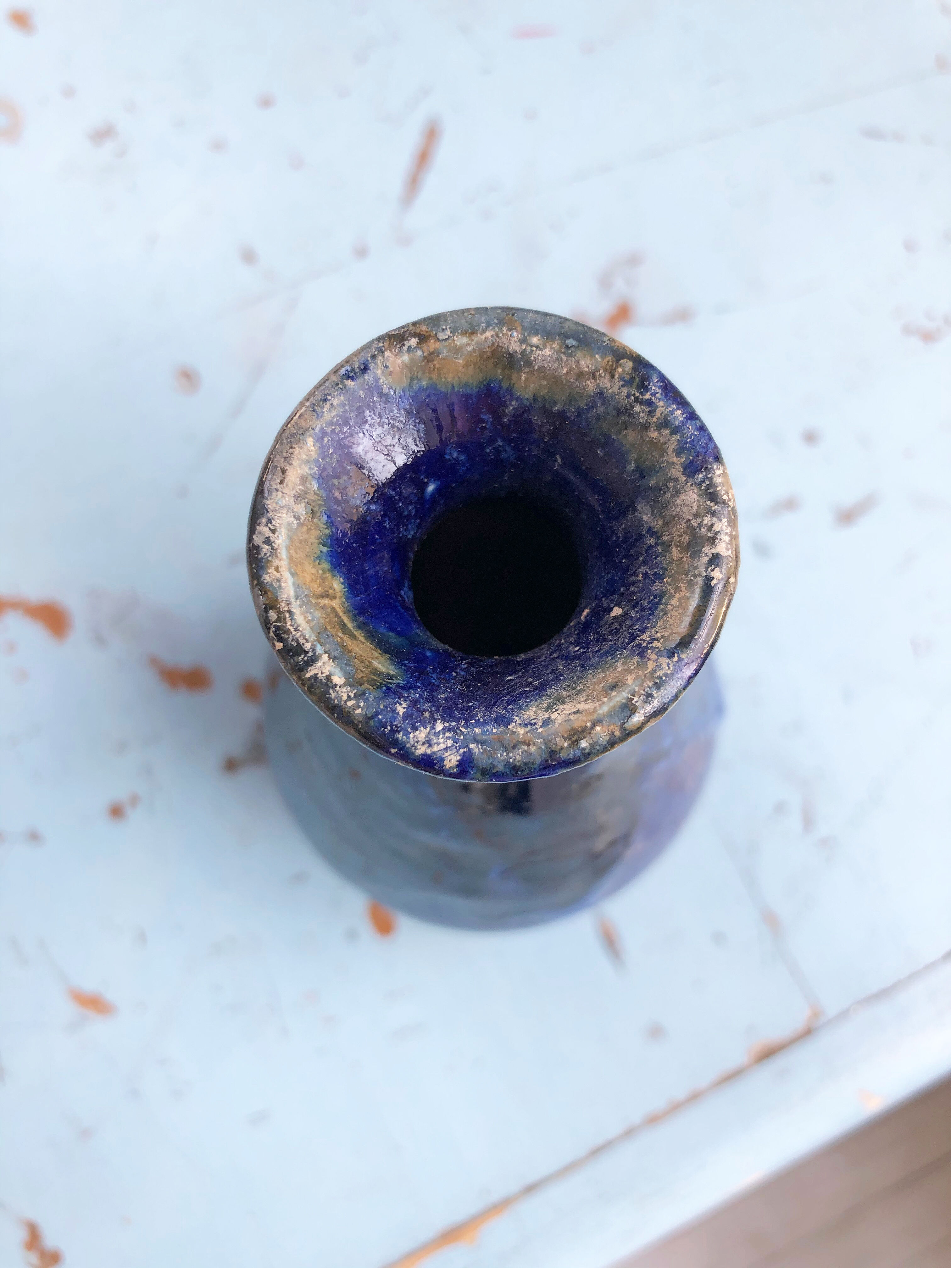 Blue vase XS signed jeb