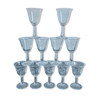 11 verres à liqueur "Enghien" de Luminarc