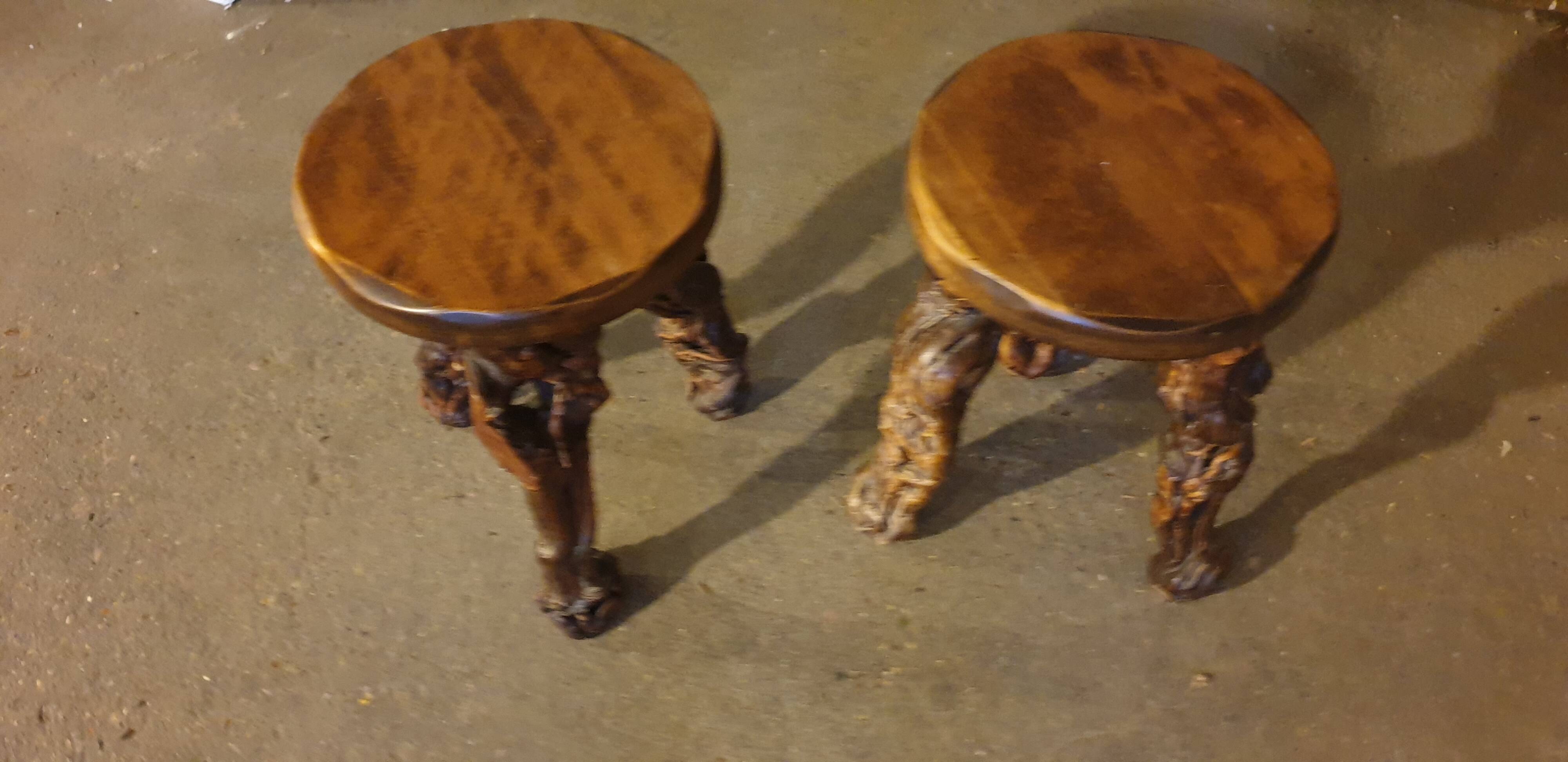 Vine tripod stools