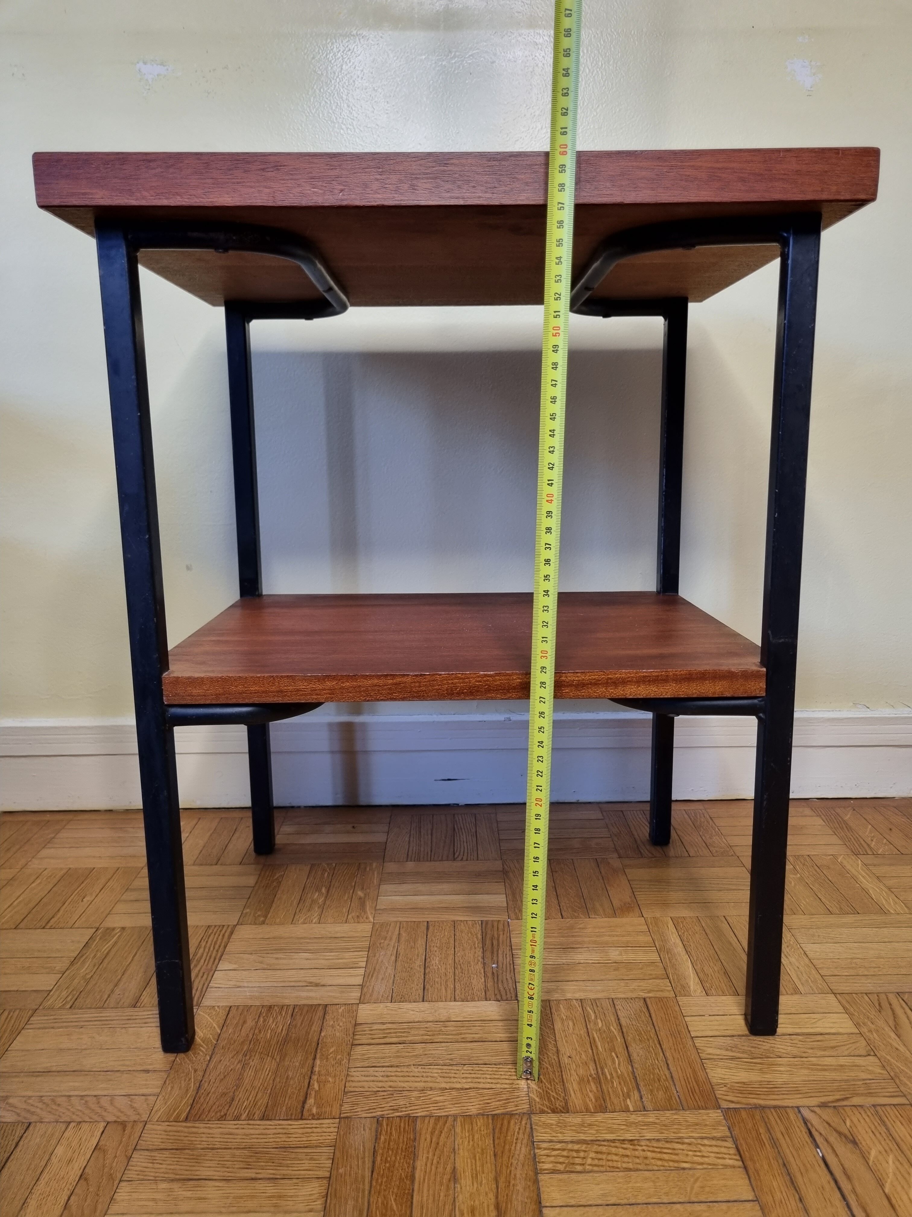 Veneer wood side table and vintage metal structure with two trays