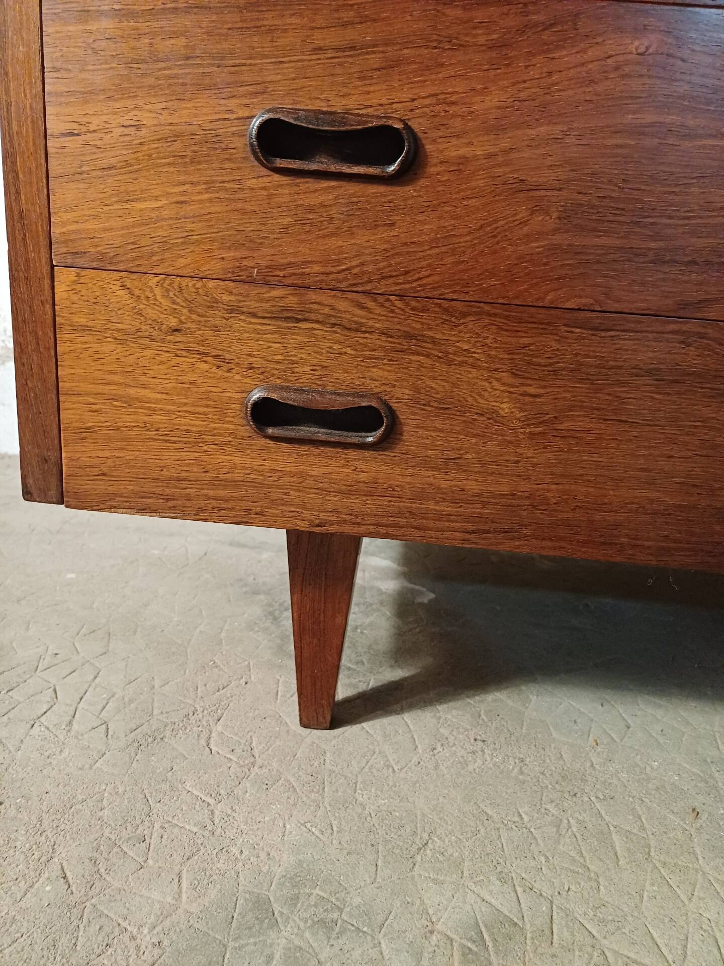 Scandinavian chest of drawers