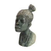 Buste africaine en pierre