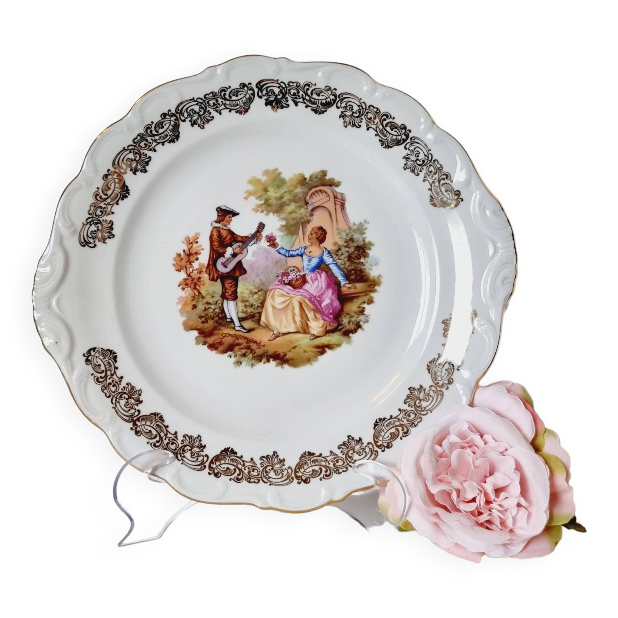 Large serving plate with romantic Frangonard scene with 24 carat gold