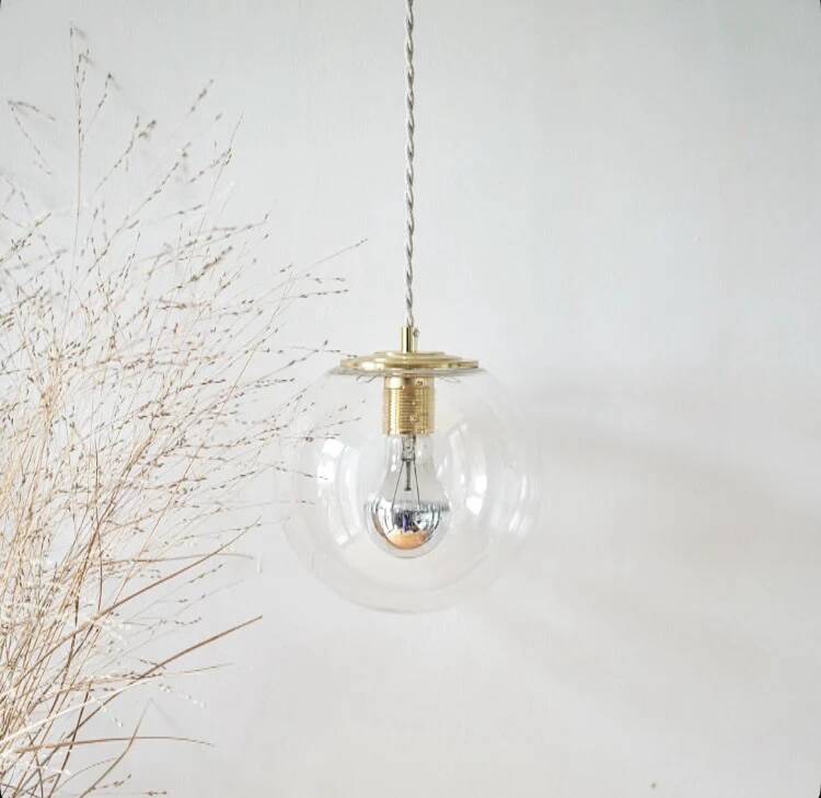 Transparent glass suspension
