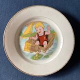 Set of 8 old dessert plates