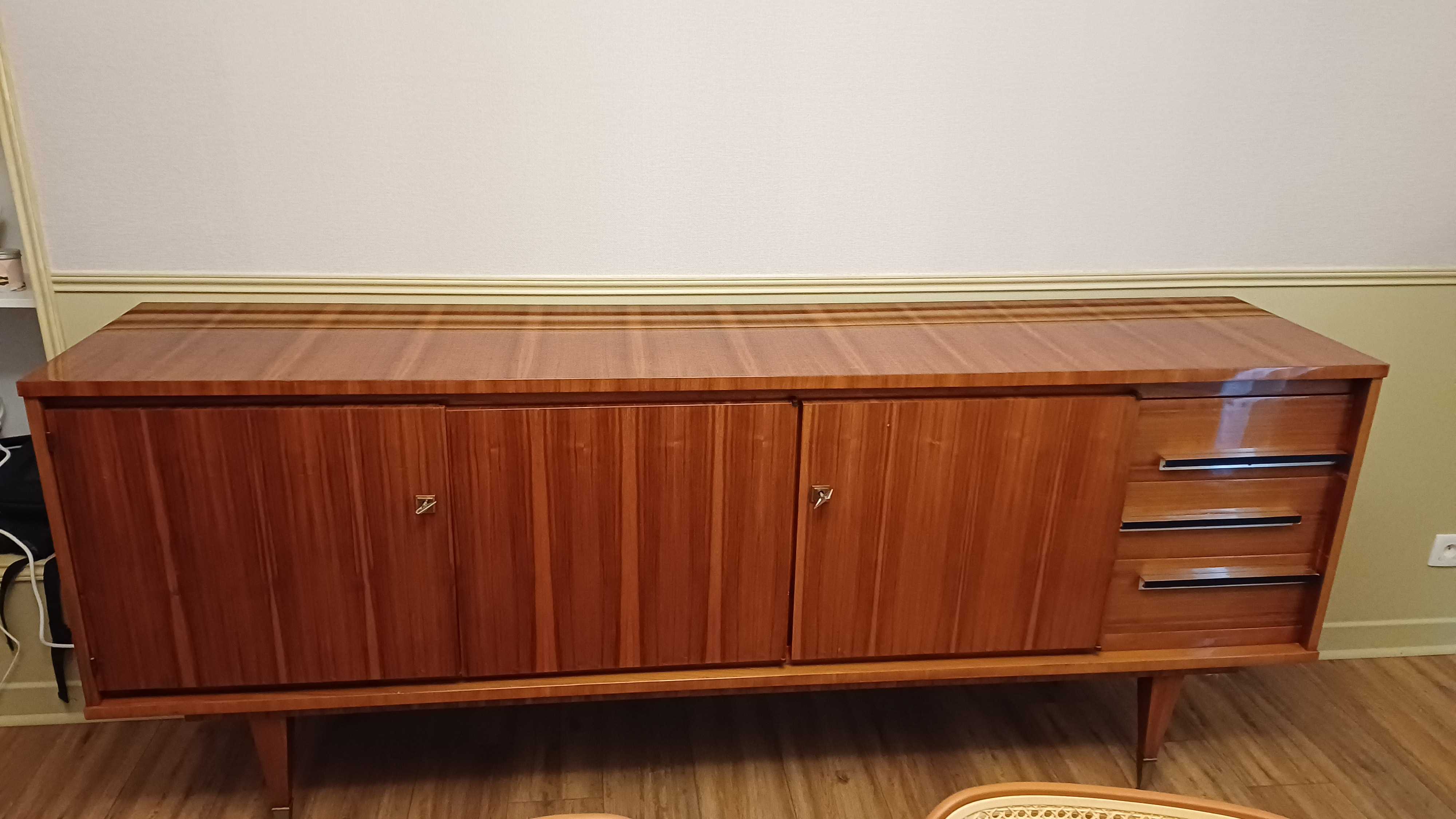 Enfilade en bois