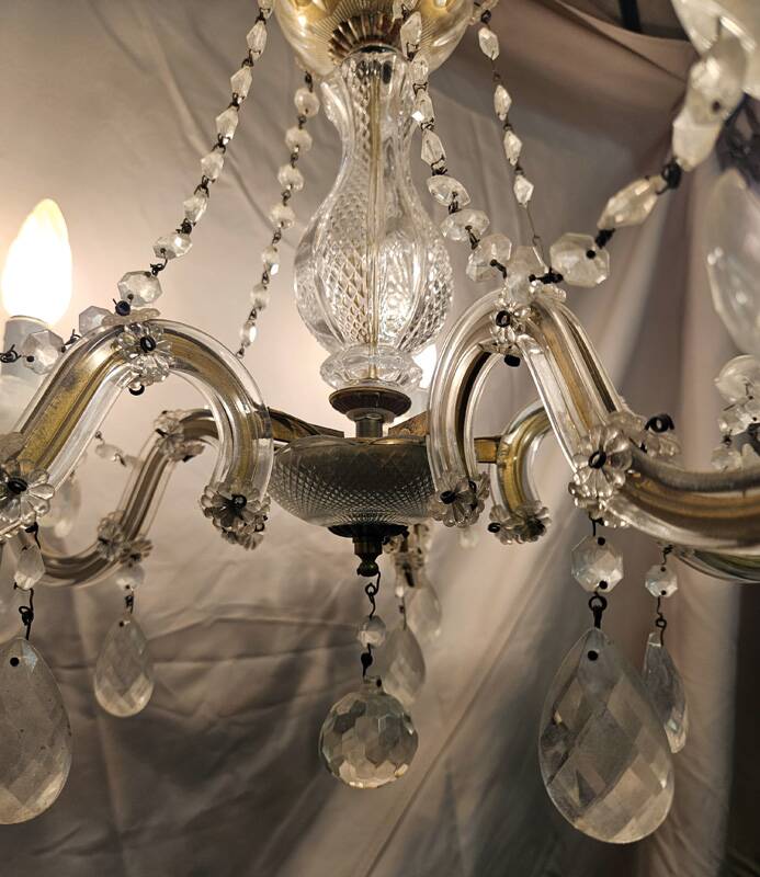 Vintage 5-arm tassel chandelier.