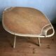 Table basse en rotin vintage