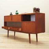 Buffet haut en teck, design danois, années 1970, production : Danemark
