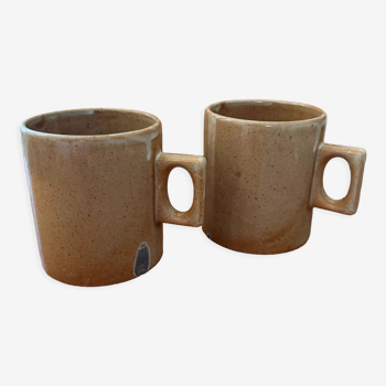 Lot de 2 mugs en grès