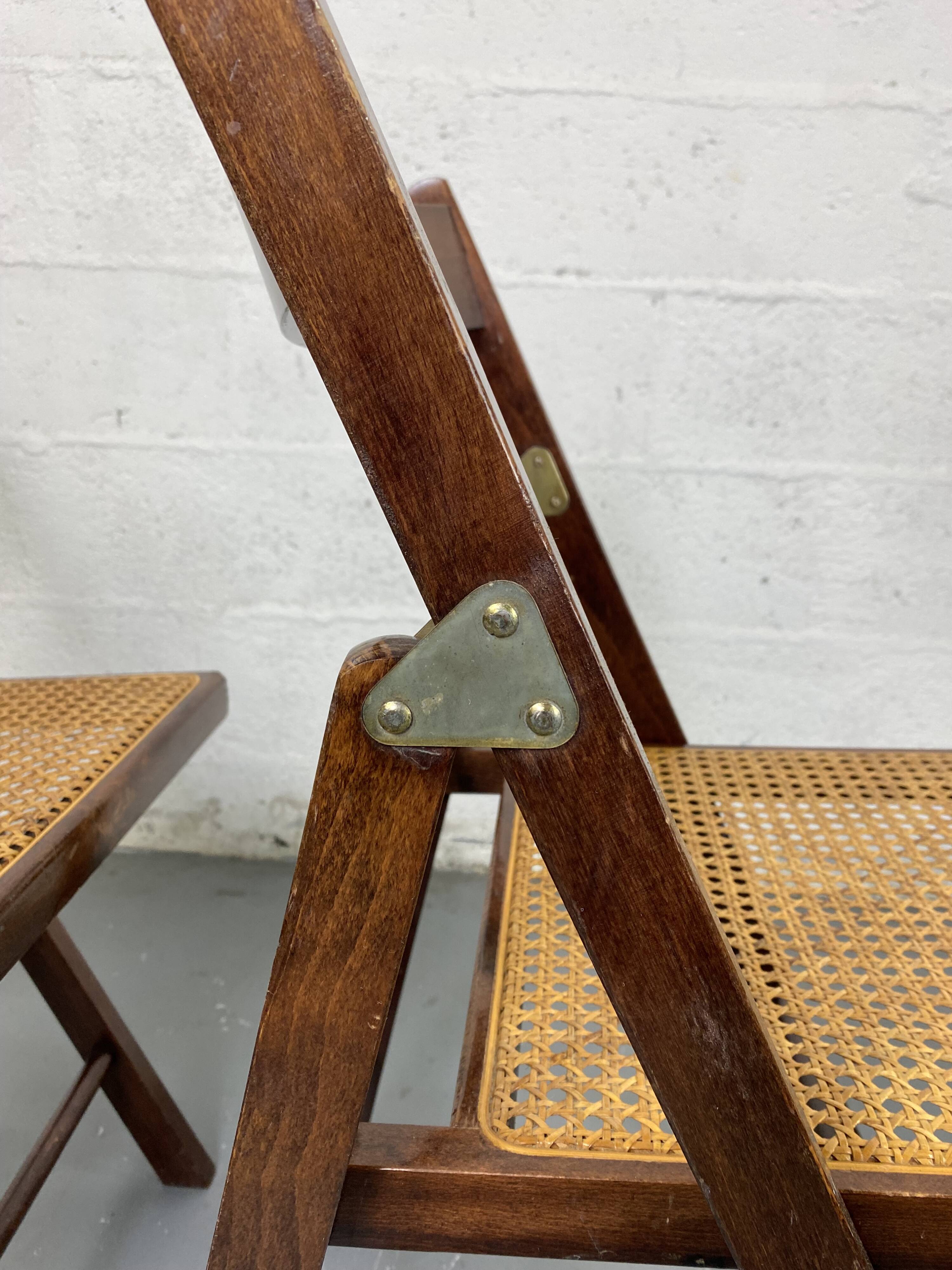 Lot folding chairs in canning