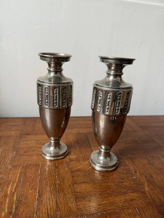 Pair of silver-plated vases/urns from the 1920s/30s.