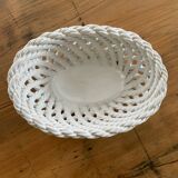 Woven basket in pierced porcelain