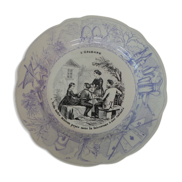 Decorative plate saying Sarreguemines