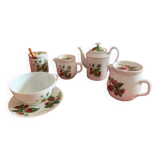 Lunch teapot, jars and jam